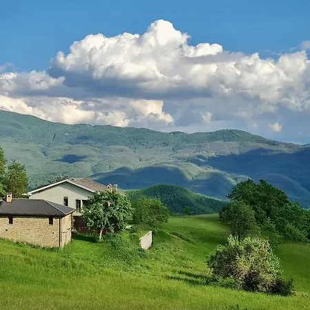 Il Noce D'oro Lantgård Borgo Val di Taro