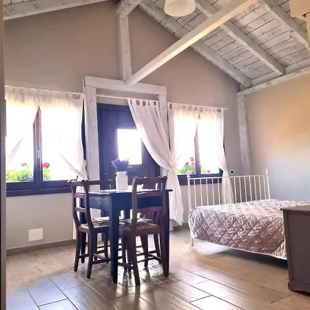 Agriturismo Il Noce D'oro بورجو فال دي تارو