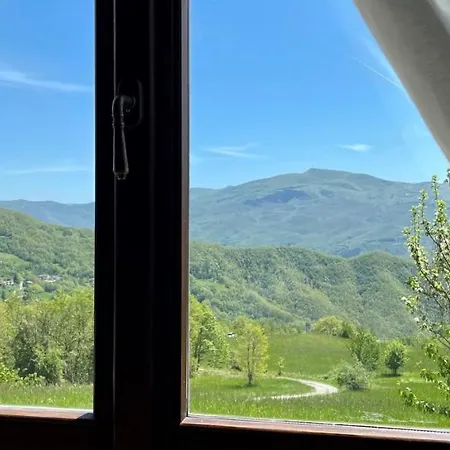 Il Noce D'oro Κατάλυμα σε φάρμα Borgo Val di Taro