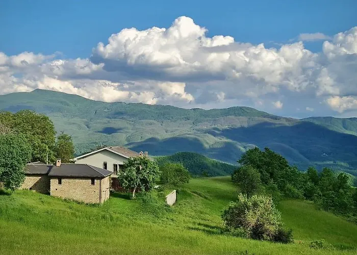 Il Noce D'oro Alloggio per agriturismo Borgo Val di Taro